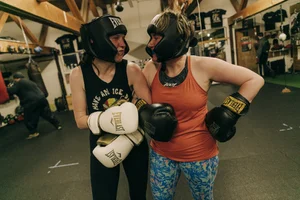 Alex and Emily from the Nomad women's sparring program